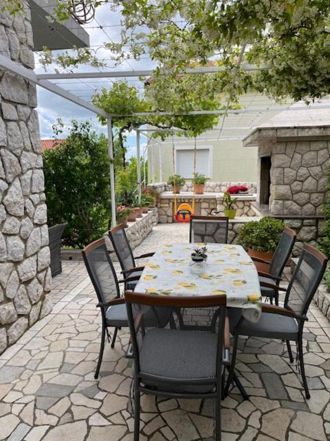 Apartman Laura Dramalj Quarto foto